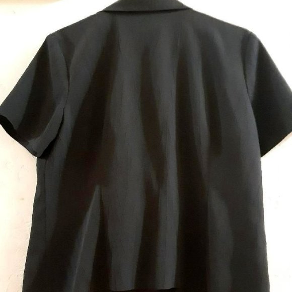 Briggs New York Petite Button Down Short Sleeve Blouse (Retro) - Picture 2 of 3